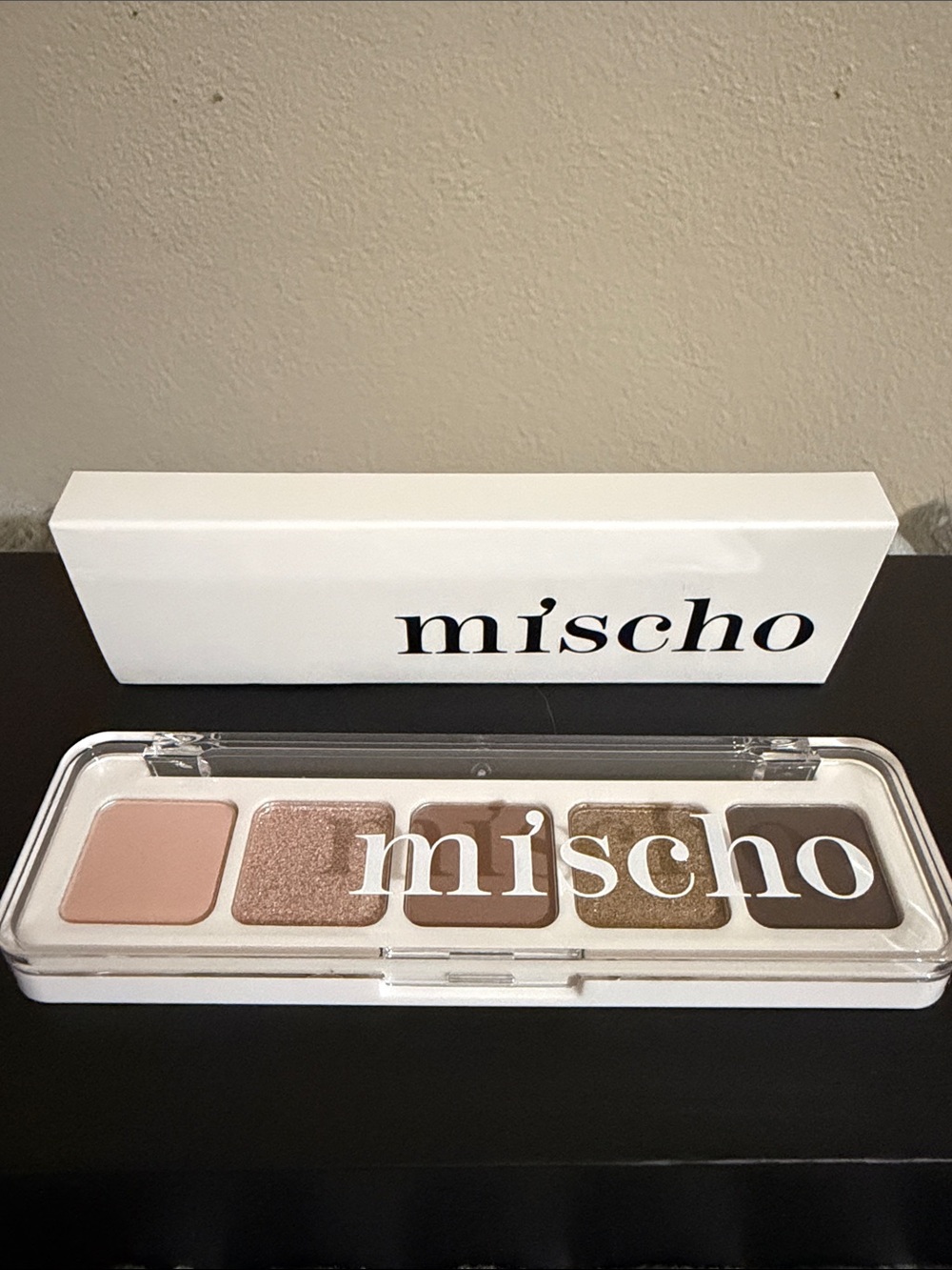 Mischo Beauty Mini Eyeshadow Palette
